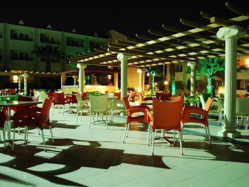 La Santa Maria Hotel Кушадасъ Екстериор снимка