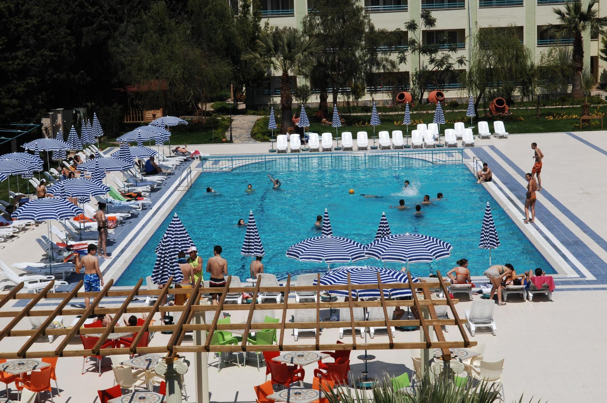 La Santa Maria Hotel Кушадасъ Екстериор снимка