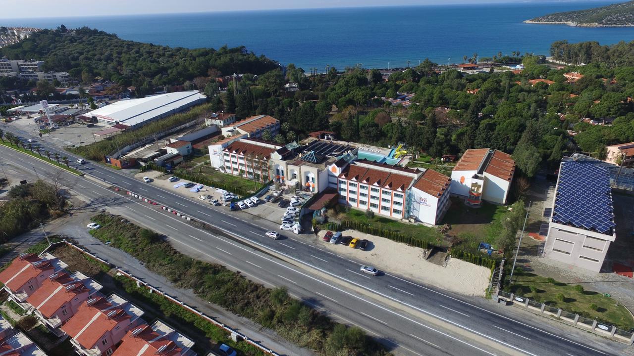 La Santa Maria Hotel Кушадасъ Екстериор снимка