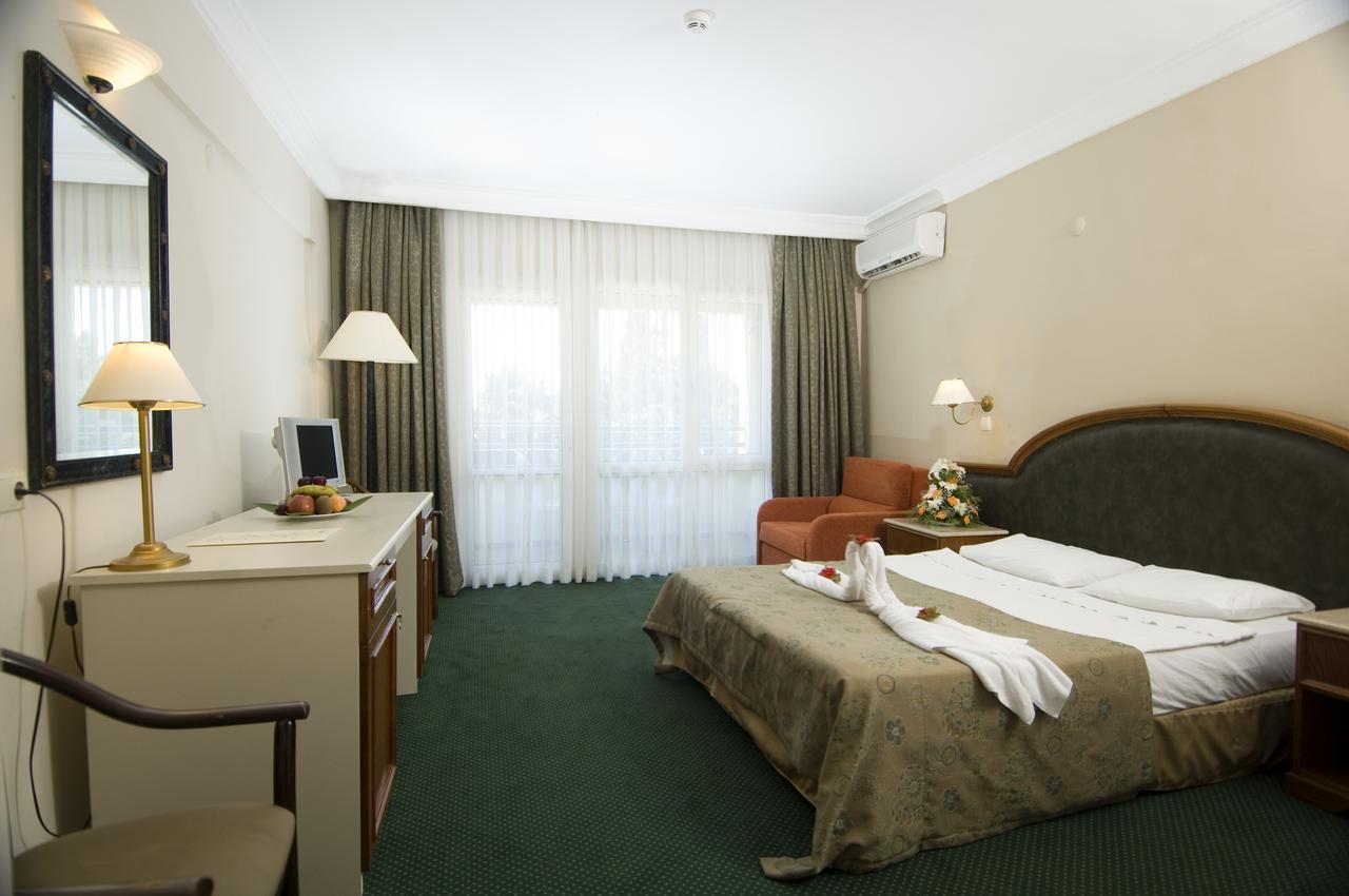 La Santa Maria Hotel Кушадасъ Екстериор снимка